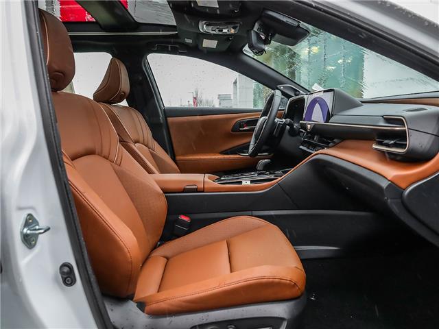 2026 Toyota Crown Signia Limited (Stk: T9775) in Welland - Image 15 of 30