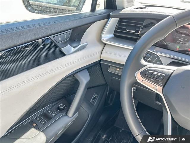 2025 Volkswagen Tiguan Comfortline (Stk: KU0492) in Okotoks - Image 8 of 16