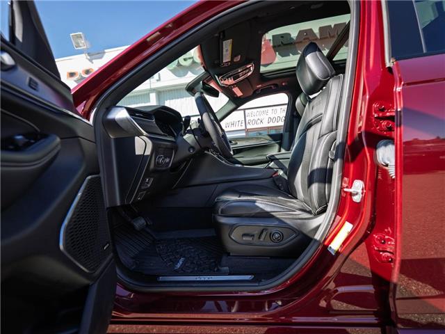 2023 Jeep Grand Cherokee Overland (Stk: S611810A) in Surrey - Image 8 of 22
