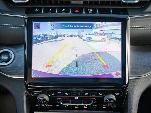 2023 Jeep Grand Cherokee Overland (Stk: S611810A) in Surrey - Image 19 of 22