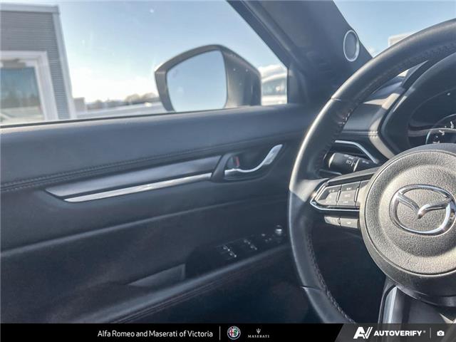 2022 Mazda CX-5 Sport Design w/Turbo (Stk: 912182) in Victoria - Image 16 of 24