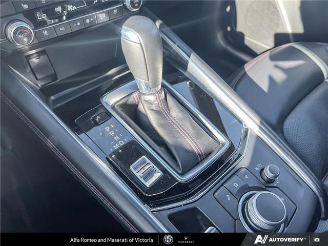 2022 Mazda CX-5 Sport Design w/Turbo (Stk: 912182) in Victoria - Image 17 of 24