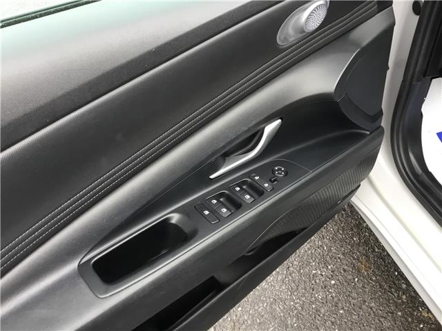 2021 Hyundai Elantra Preferred w/Sun & Tech Pkg (Stk: 26352A) in Cornwall - Image 3 of 30