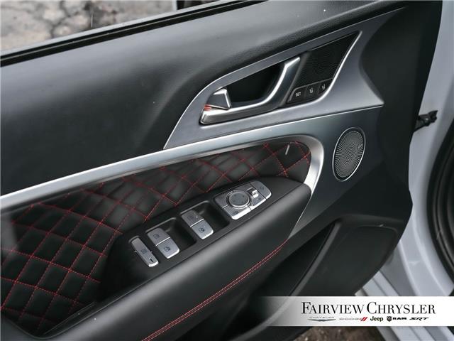 2020 Genesis G70 3.3T Prestige (Stk: U21565) in Burlington - Image 15 of 29