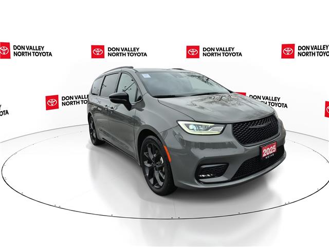 2025 Chrysler Pacifica Limited (Stk: 10U6476) in Markham - Image 2 of 35