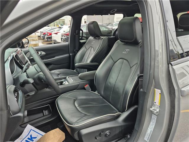 2025 Chrysler Pacifica Limited (Stk: 10U6476) in Markham - Image 11 of 35