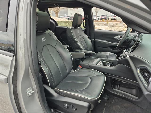 2025 Chrysler Pacifica Limited (Stk: 10U6476) in Markham - Image 34 of 35