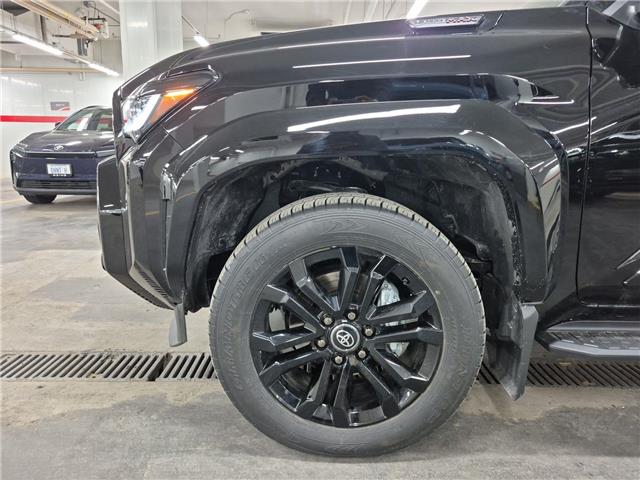 2025 Toyota 4Runner Hybrid Base (Stk: 10U6494) in Markham - Image 10 of 35