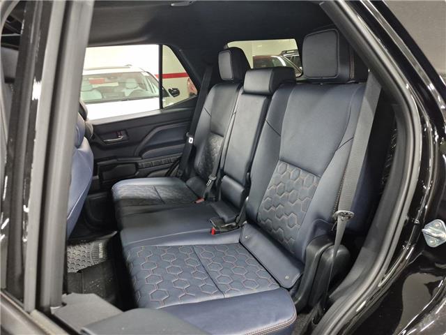 2025 Toyota 4Runner Hybrid Base (Stk: 10U6494) in Markham - Image 29 of 35