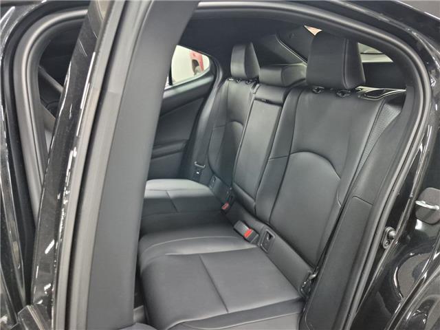 2025 Lexus UX 300h Base (Stk: 10U6468) in Markham - Image 28 of 33