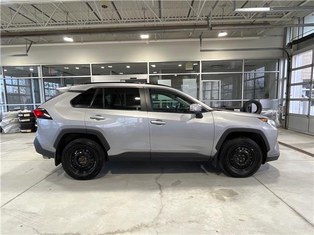 2021 Toyota RAV4 XLE (Stk: Y26102A) in Mississauga - Image 4 of 22