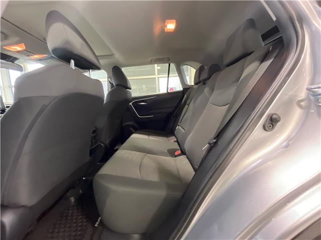 2021 Toyota RAV4 XLE (Stk: Y26102A) in Mississauga - Image 10 of 22