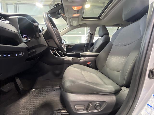 2021 Toyota RAV4 XLE (Stk: Y26102A) in Mississauga - Image 12 of 22