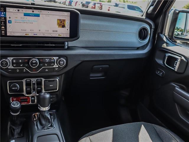 2025 Jeep Wrangler Sport (Stk: 25-477D) in Uxbridge - Image 16 of 23