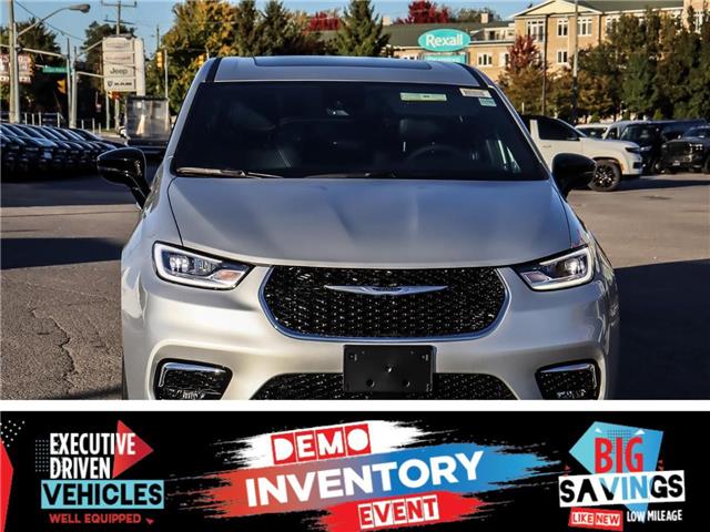 2026 Chrysler Pacifica Select (Stk: 26-061D) in Uxbridge - Image 1 of 25