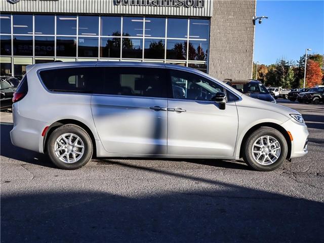 2026 Chrysler Pacifica Select (Stk: 26-061D) in Uxbridge - Image 2 of 25