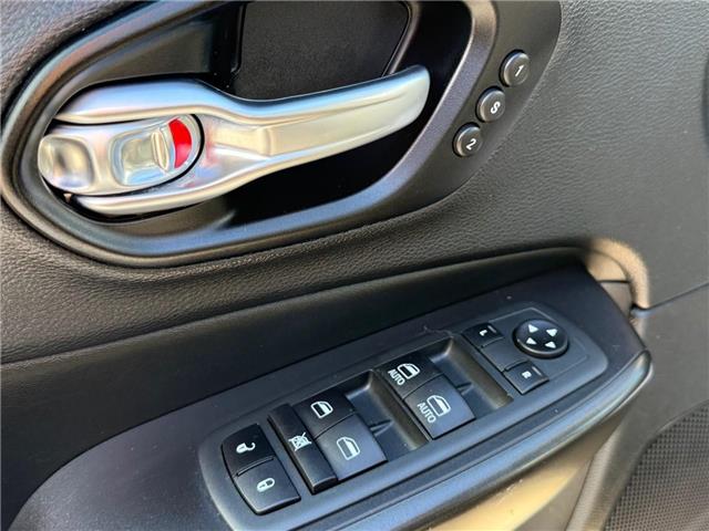 2021 Jeep Cherokee Trailhawk (Stk: W9228) in Uxbridge - Image 19 of 24