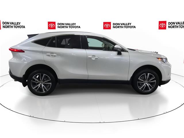 2022 Toyota Venza LE (Stk: 10120158A) in Markham - Image 9 of 32