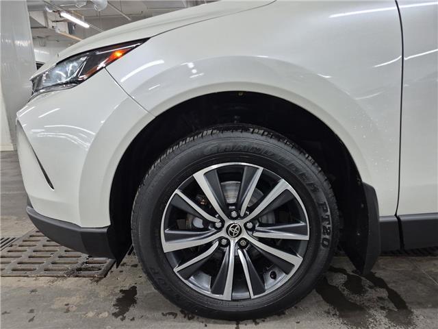 2022 Toyota Venza LE (Stk: 10120158A) in Markham - Image 10 of 32