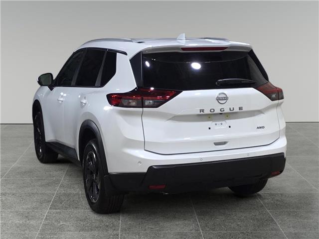 2026 Nissan Rogue SV Moonroof (Stk: N26140) in Sault Ste. Marie - Image 3 of 6