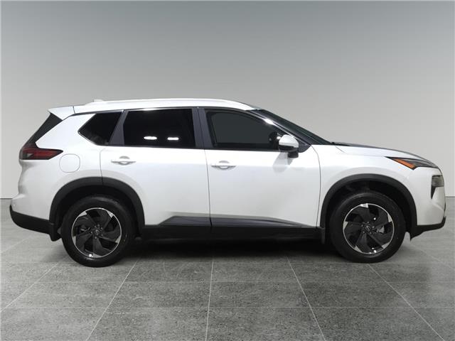 2026 Nissan Rogue SV Moonroof (Stk: N26140) in Sault Ste. Marie - Image 5 of 6