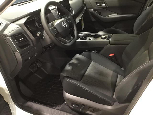 2026 Nissan Rogue SV Moonroof (Stk: N26140) in Sault Ste. Marie - Image 6 of 6