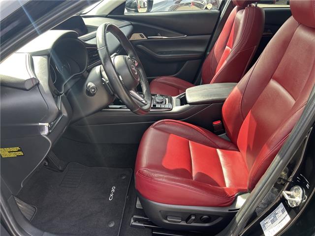 2022 Mazda CX-30 GT w/Turbo (Stk: 119878J) in Surrey - Image 9 of 15