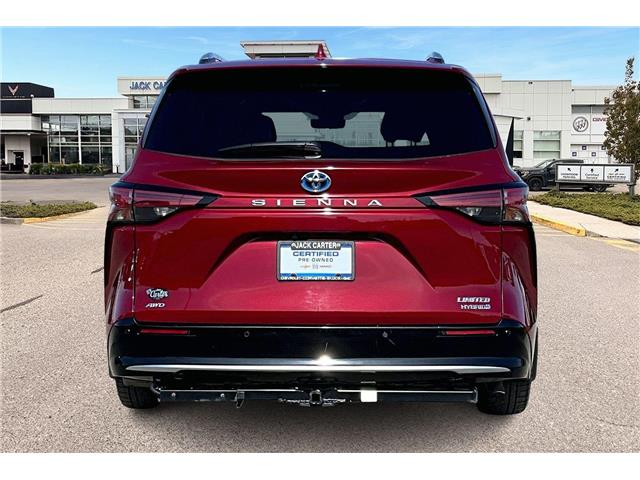 2021 Toyota Sienna Limited 7-Passenger (Stk: 34132U) in Calgary - Image 4 of 35