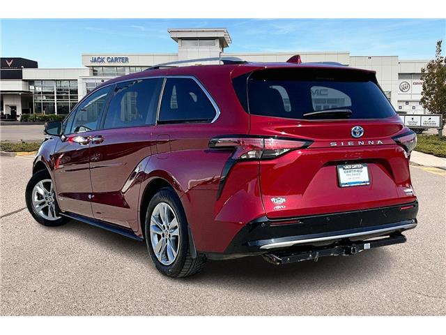2021 Toyota Sienna Limited 7-Passenger (Stk: 34132U) in Calgary - Image 12 of 35