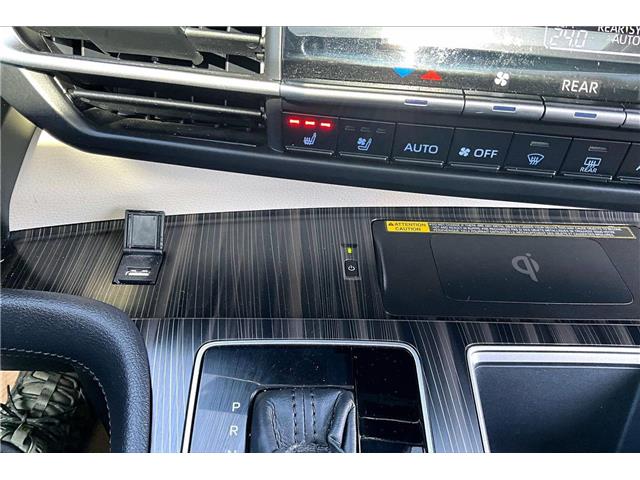 2021 Toyota Sienna Limited 7-Passenger (Stk: 34132U) in Calgary - Image 26 of 35