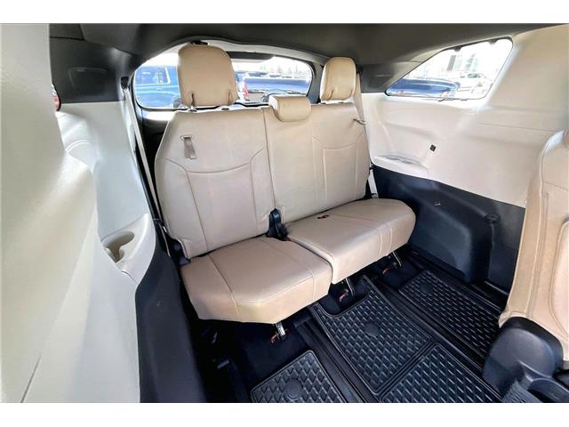 2021 Toyota Sienna Limited 7-Passenger (Stk: 34132U) in Calgary - Image 30 of 35