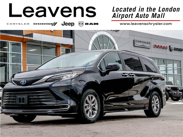 2022 Toyota Sienna XLE 8-Passenger (Stk: 15-U1279) in London - Image 1 of 29