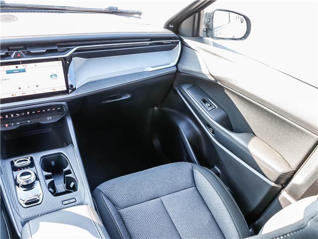 2026 Jeep Cherokee Laredo/Limited (Stk: 15-26279) in London - Image 8 of 27