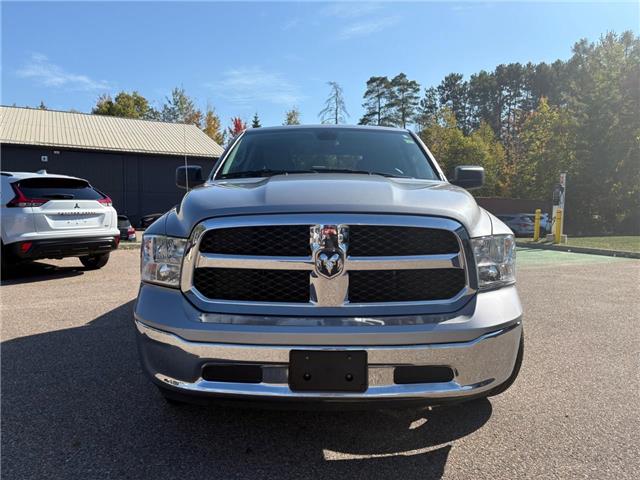 2022 RAM 1500 Classic SLT (Stk: P552) in Pembroke - Image 2 of 18