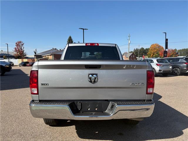 2022 RAM 1500 Classic SLT (Stk: P552) in Pembroke - Image 6 of 18