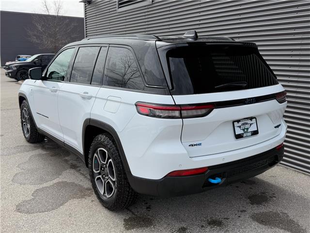 2023 Jeep Grand Cherokee 4xe Trailhawk (Stk: 25528A) in London - Image 4 of 30