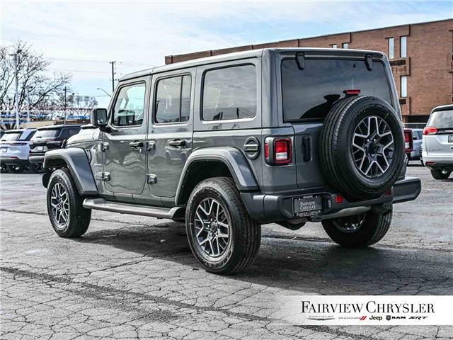 2021 Jeep Wrangler Unlimited Sahara (Stk: U21578) in Burlington - Image 4 of 31