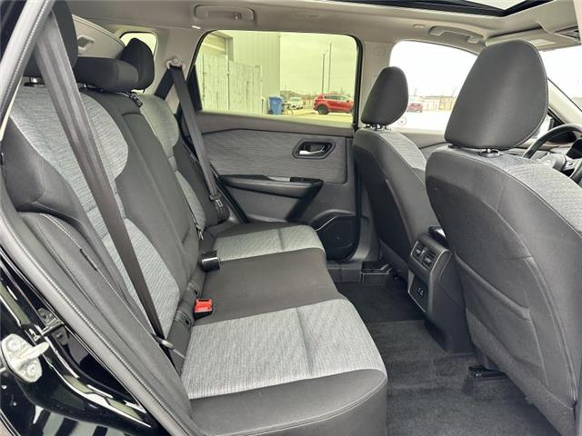 2023 Nissan Rogue SV Moonroof (Stk: S26190A) in Stratford - Image 14 of 30