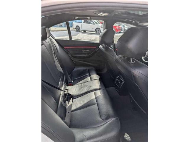 2018 BMW 330i xDrive (Stk: 260291) in Ottawa Central - Image 15 of 30