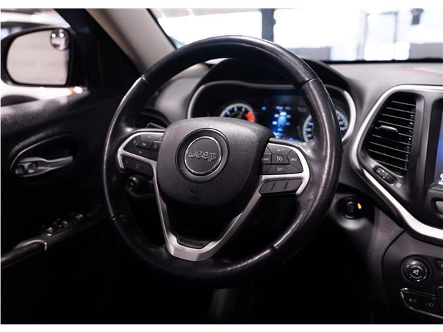 2016 Jeep Cherokee Trailhawk (Stk: R62293) in Calgary - Image 15 of 25