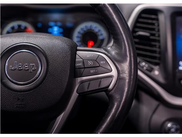 2016 Jeep Cherokee Trailhawk (Stk: R62293) in Calgary - Image 16 of 25