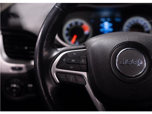 2016 Jeep Cherokee Trailhawk (Stk: R62293) in Calgary - Image 17 of 25
