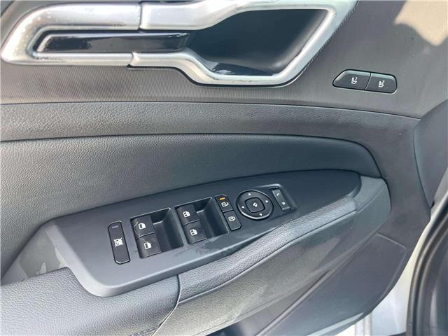 2026 Kia Sportage EX Premium w/Black Interior (Stk: SP26064) in Cold Lake - Image 11 of 24