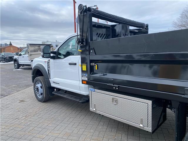 2026 Ford F-550 Chassis  (Stk: 2600860) in Ottawa - Image 6 of 19