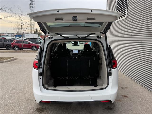 2023 Chrysler Pacifica Touring-L (Stk: U11120) in London - Image 6 of 28