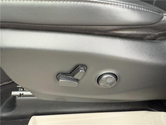 2023 Chrysler Pacifica Touring-L (Stk: U11120) in London - Image 22 of 28