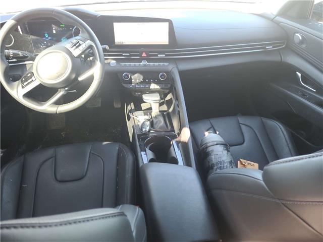 2025 Hyundai Elantra Luxury (Stk: 43781J) in Belleville - Image 2 of 8