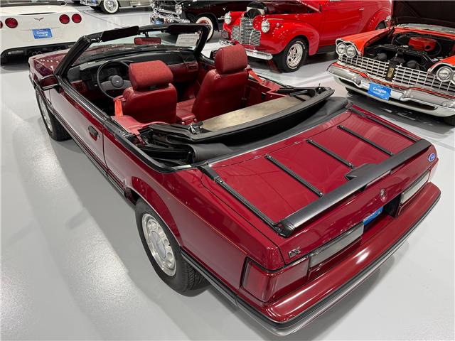 1989 Ford Mustang 5.0 LX Convertible (Stk: 241149) in Watford - Image 7 of 30