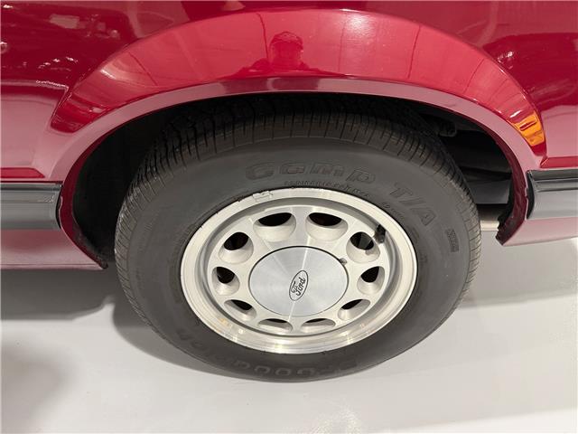 1989 Ford Mustang 5.0 LX Convertible (Stk: 241149) in Watford - Image 19 of 30