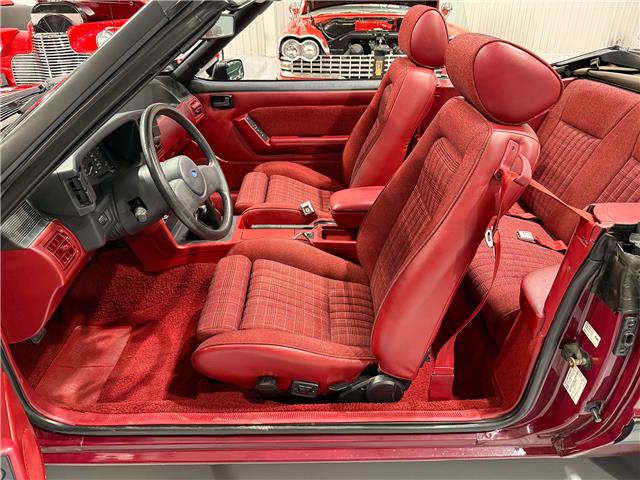1989 Ford Mustang 5.0 LX Convertible (Stk: 241149) in Watford - Image 22 of 30
